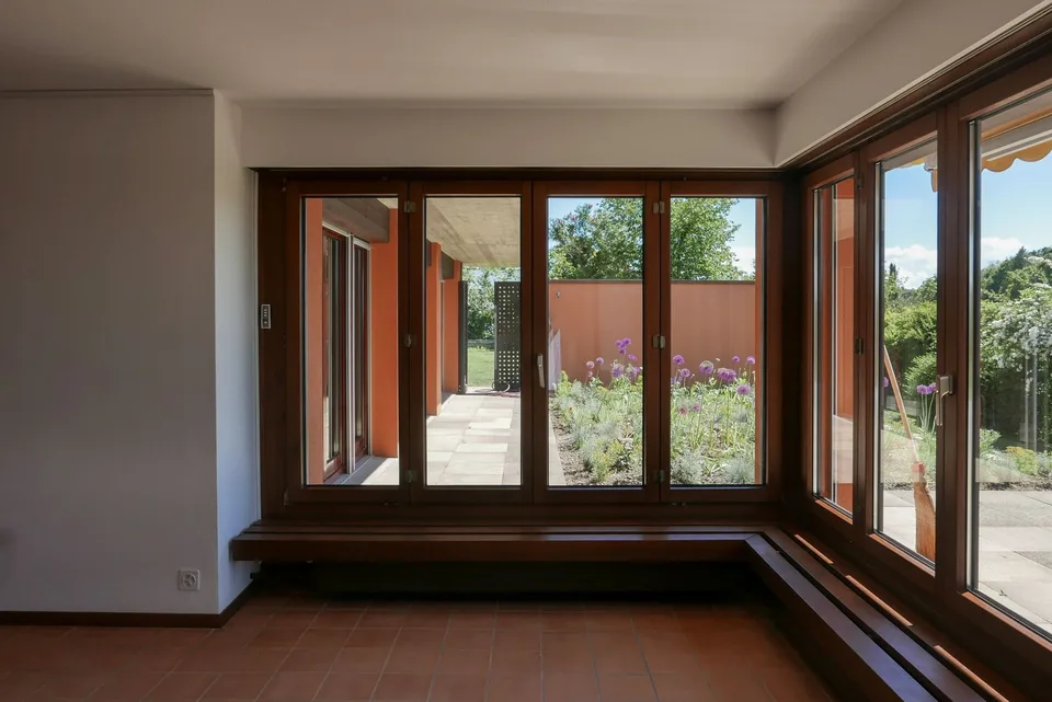 Grosszügige 5.5-Zimmer-Gartenwohnung mit 132 m², sonnigem Garten an ruhiger Lage in Effretikon – Foto 6 von 16