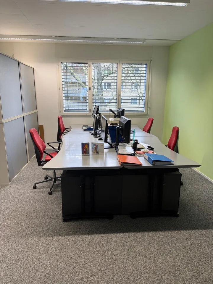 Ufficio moderno situato nel centro di Wettingen!