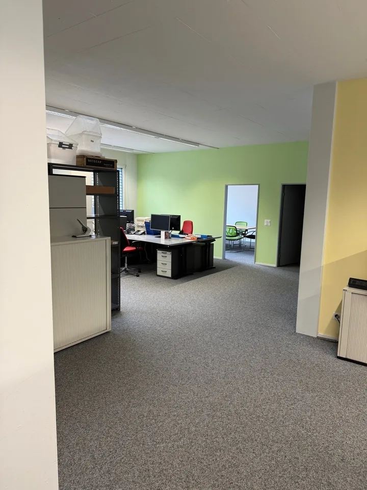 Ufficio moderno situato nel centro di Wettingen!
