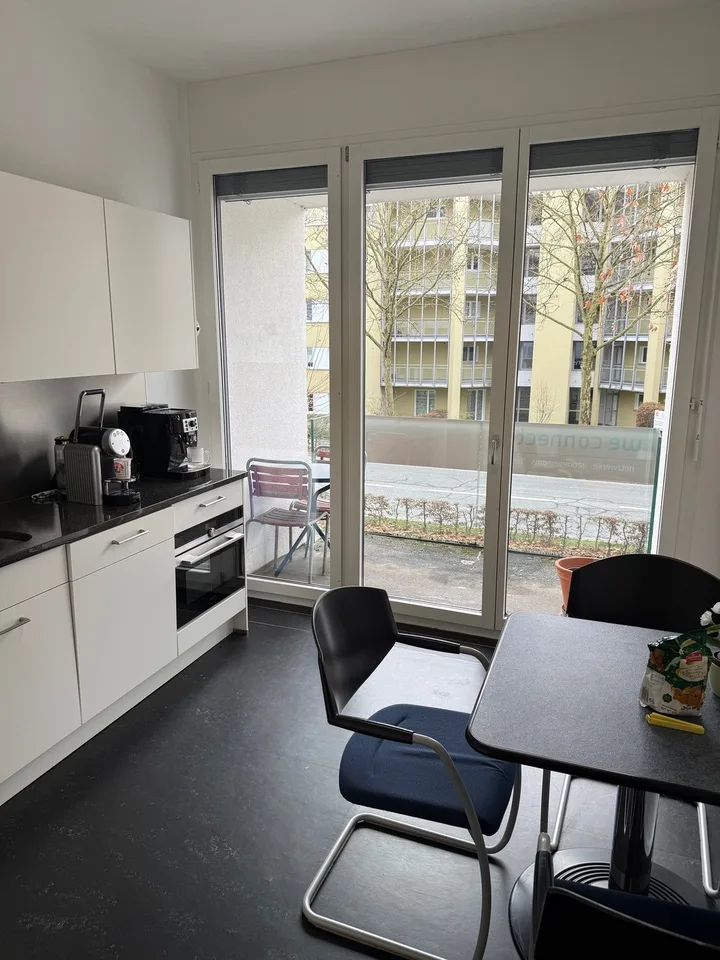 Ufficio moderno situato nel centro di Wettingen!