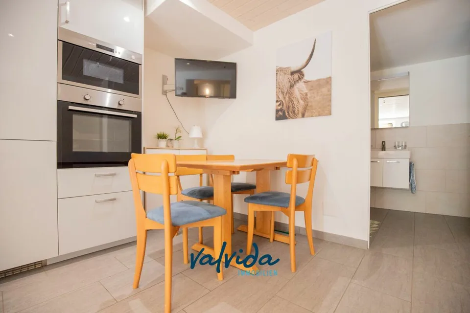 Moderne 3.5-Zimmerwohnung in Varen zu vermieten