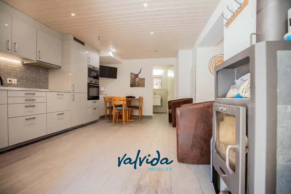 Moderne 3.5-Zimmerwohnung in Varen zu vermieten