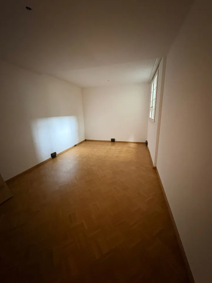 Vielseitiger Hobbyraum in ruhiger Lage von Rafz
