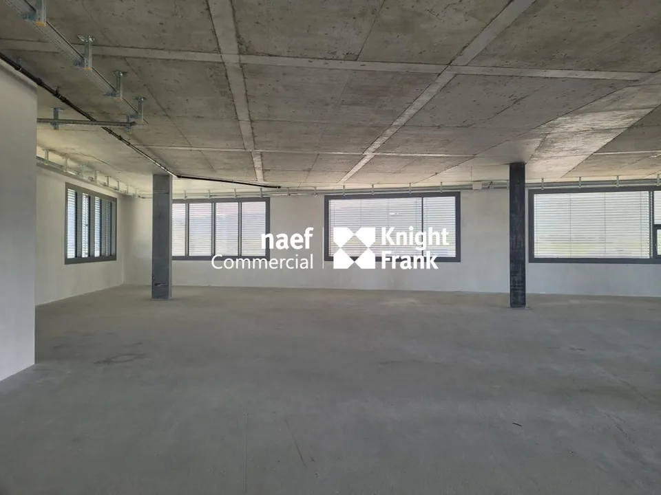 Meyrin ZIMEYSA - Area amministrativa e artigianale di 985m2, divisibile