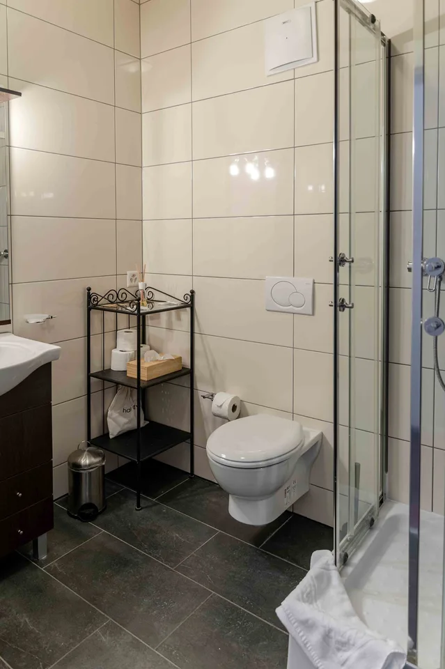 Studio Deluxe Meublé et Équipé – Avec Service hôtelier – photo 10 sur 13