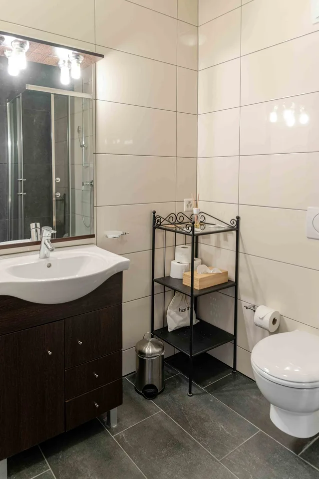 Studio Deluxe Meublé et Équipé – Avec Service hôtelier – photo 11 sur 13