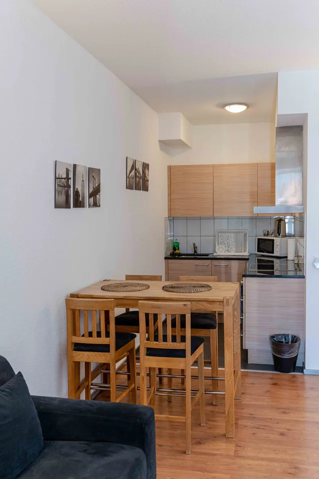 Studio Deluxe Meublé et Équipé – Avec Service hôtelier – photo 12 sur 13
