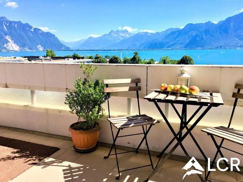 Magnifique meublé courte durée 3,5p // 2 chambres // Balcon vue lac