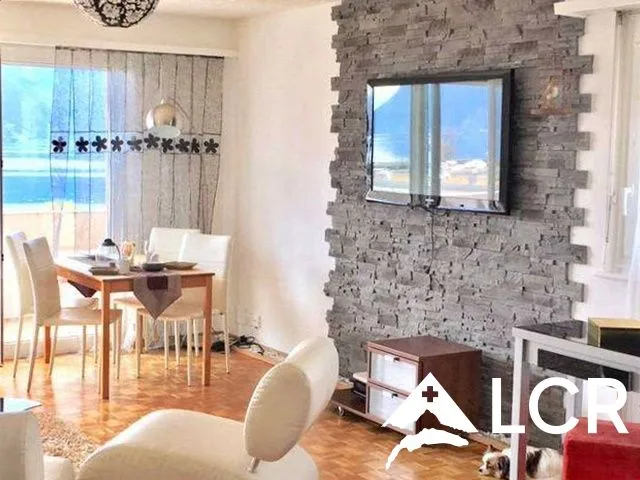 Meravigliosa casa arredata a breve termine 3,5 locali // 2 camere // Balcone con vista lago