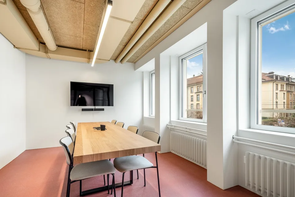 33 m² Büro am Bahnhof SBB, inkl. 147 m² Community-Zone & Gym!