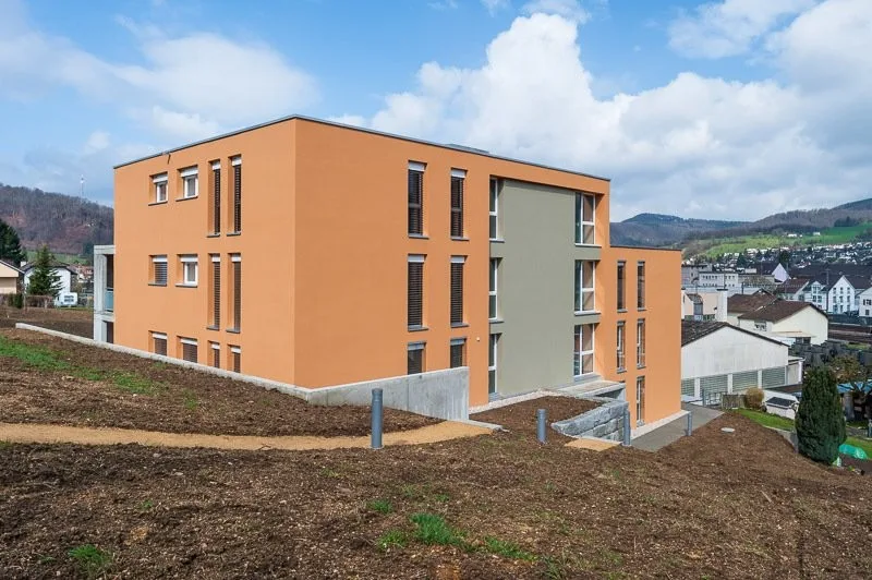 Moderne Attika Wohnung mit Aussicht ins Grüne