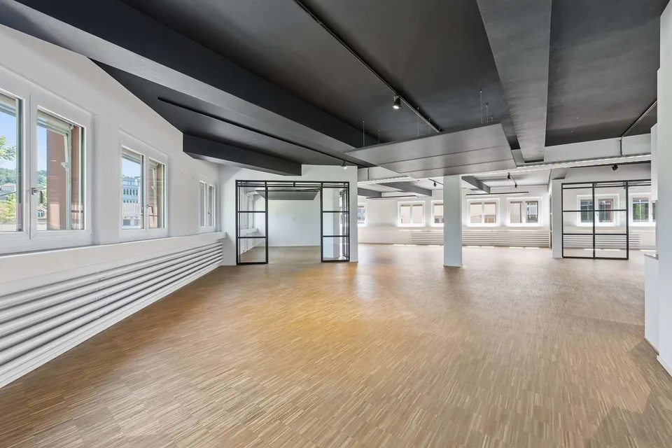 Espace commercial attractif au rez-de-chaussée/1er étage, moderne et polyvalent – photo 9 sur 13