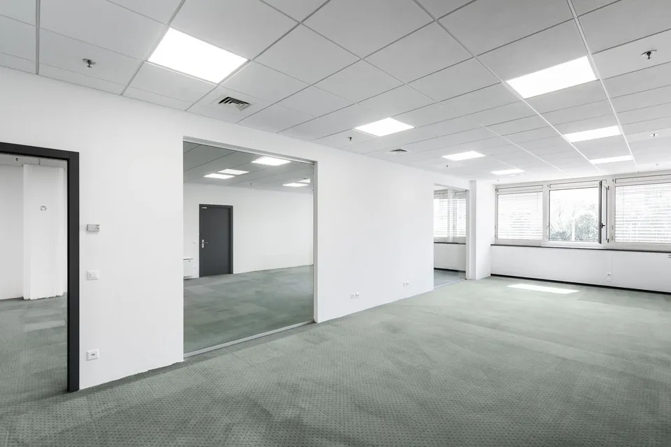 LUGANO NORD - BRIGHT OFFICE OF 333 SQM FOR RENT (ref. 213) – photo 7 of 20