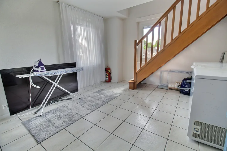 Appartement de 6.5 pièces avec cachet à Misery-Courtion