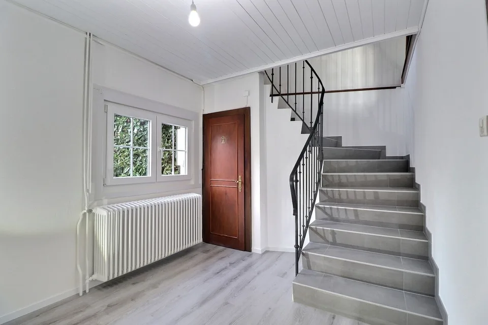A louer de suite - petite maisonnette