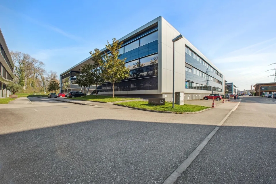 Bureau de 181 m² à louer à Terre Bonne