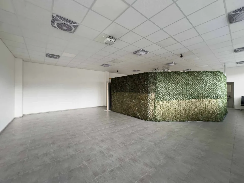 Helles Büro von 125 m² in Open-Space