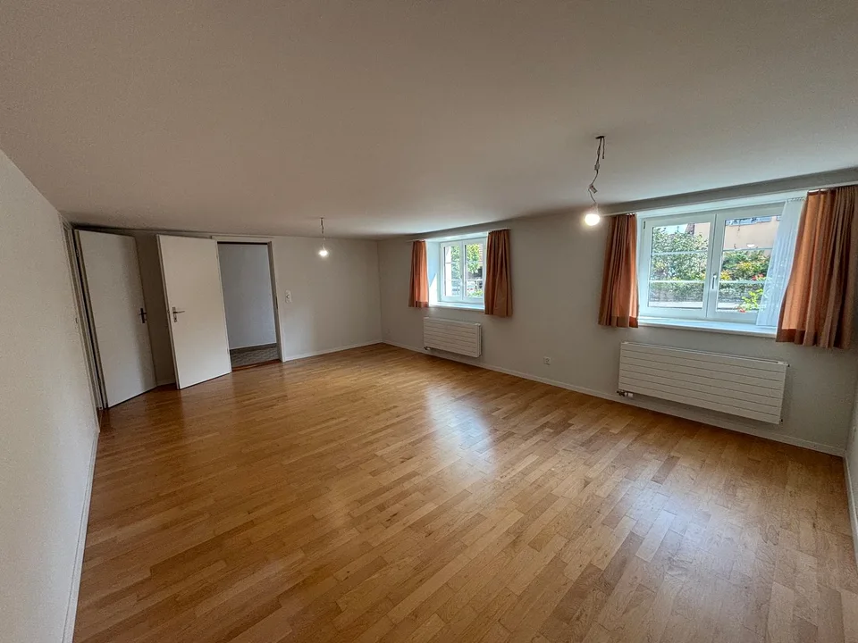 Doppeleinfamilienhaus in ruhiger Lage von Birr