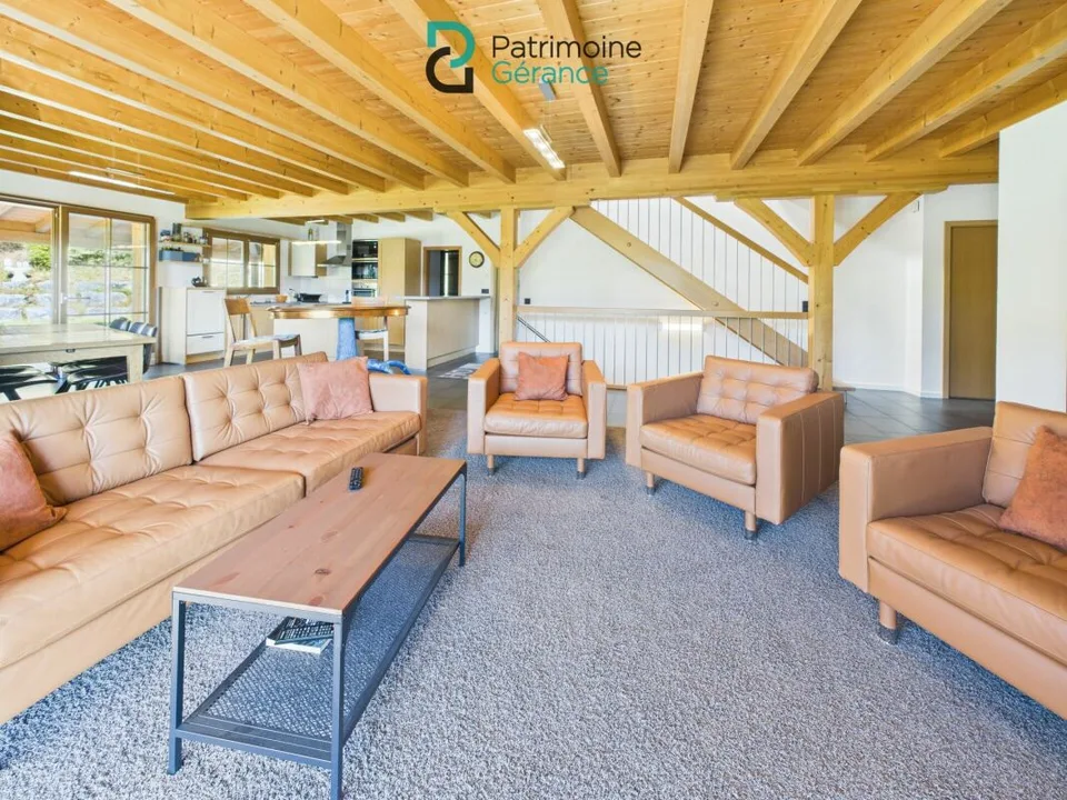 Colocation der höchsten Klasse in einem Einfamilienhaus mit Garten und Swimmingpool – Foto 7 von 19