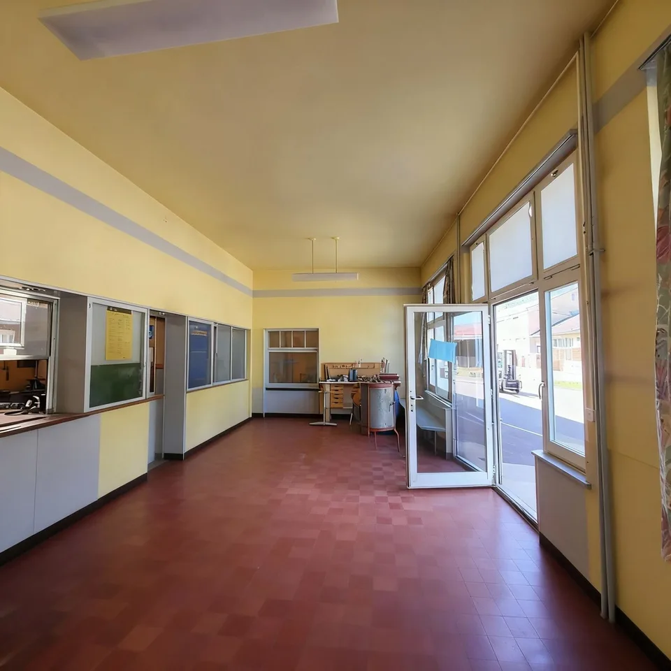 BHF Nieder- Oberurnen: Commercial, Office Space