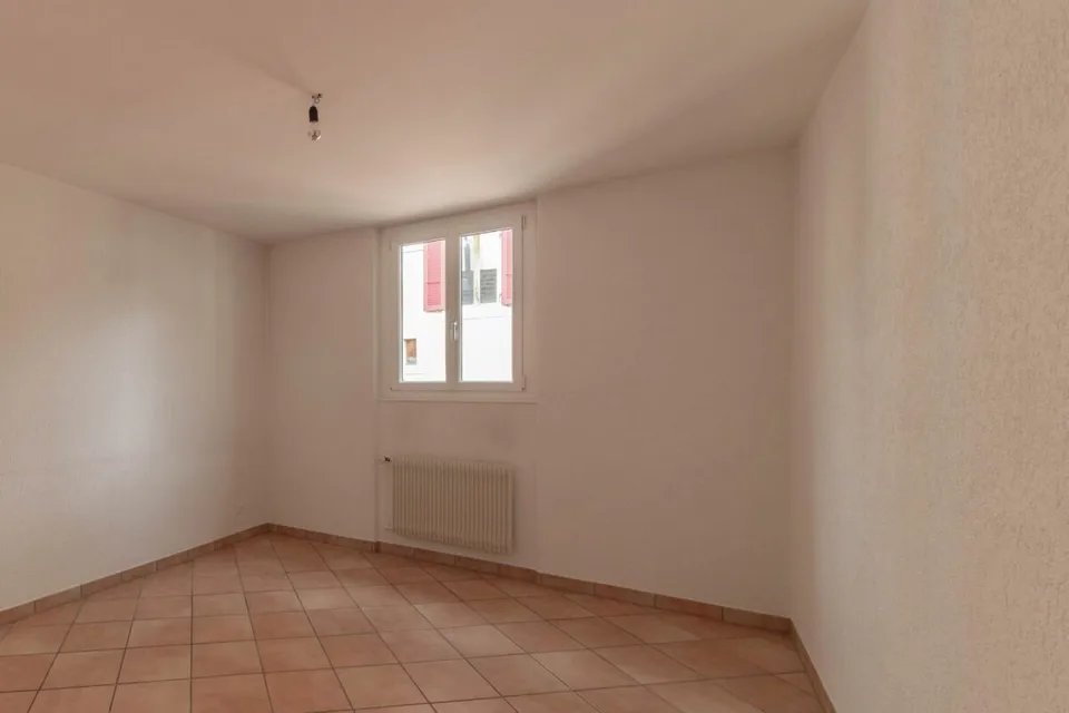 Guinand l'Opticien 2, Les Brenets - Appartement 3.5 pièces au 2ème étage