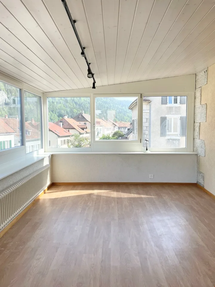Grande appartamento di 3 locali con veranda – foto 9 di 11