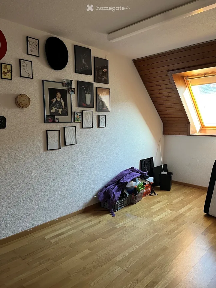 Appartamento accogliente di 3,5 locali con balcone e bella vista a Staffelbach