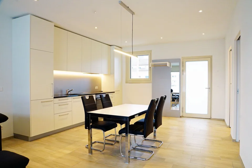 Möblierte 2.5-Zimmerwohnung - Kreuzcenter - Wohnung 12
