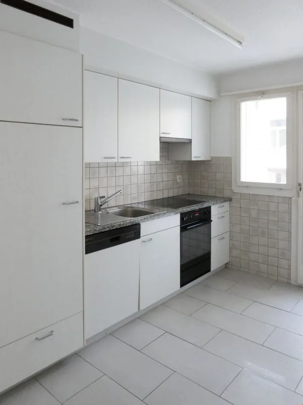 Bello appartamento ristrutturato di 4½ locali al 3° piano con 2 balconi