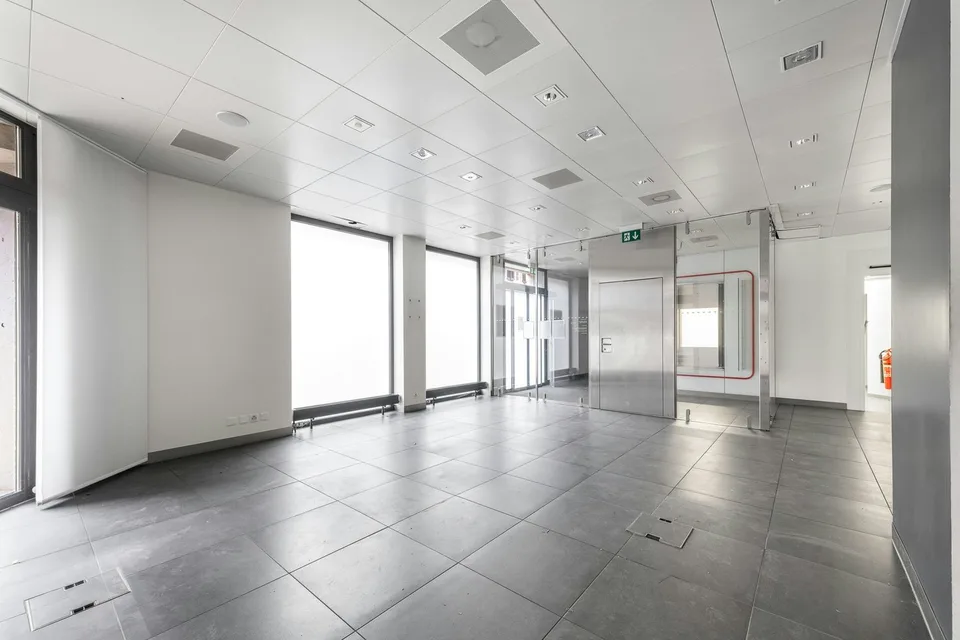 Il tuo spazio commerciale di circa 154 m² nel cuore di Stedtli!
