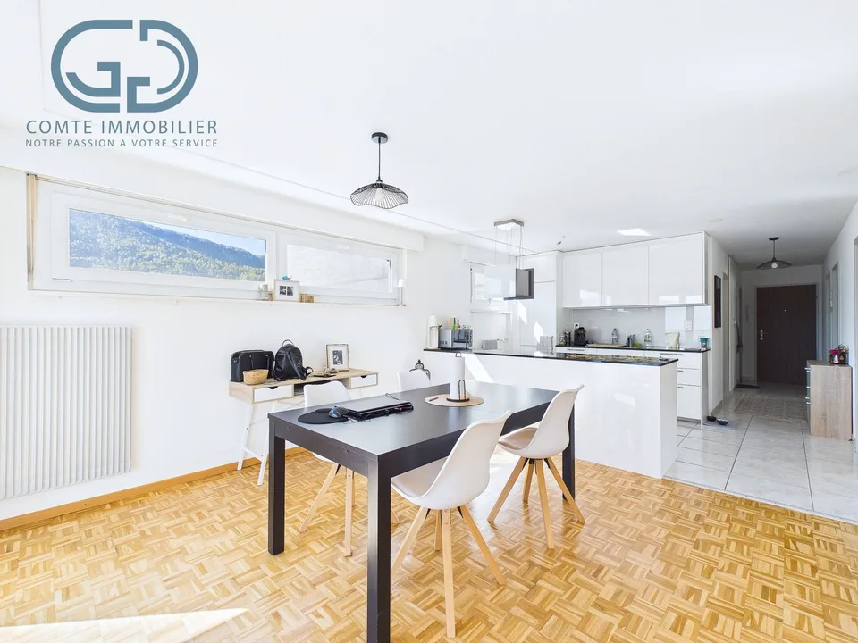 Appartement de 4.5 pces au 9ème étage