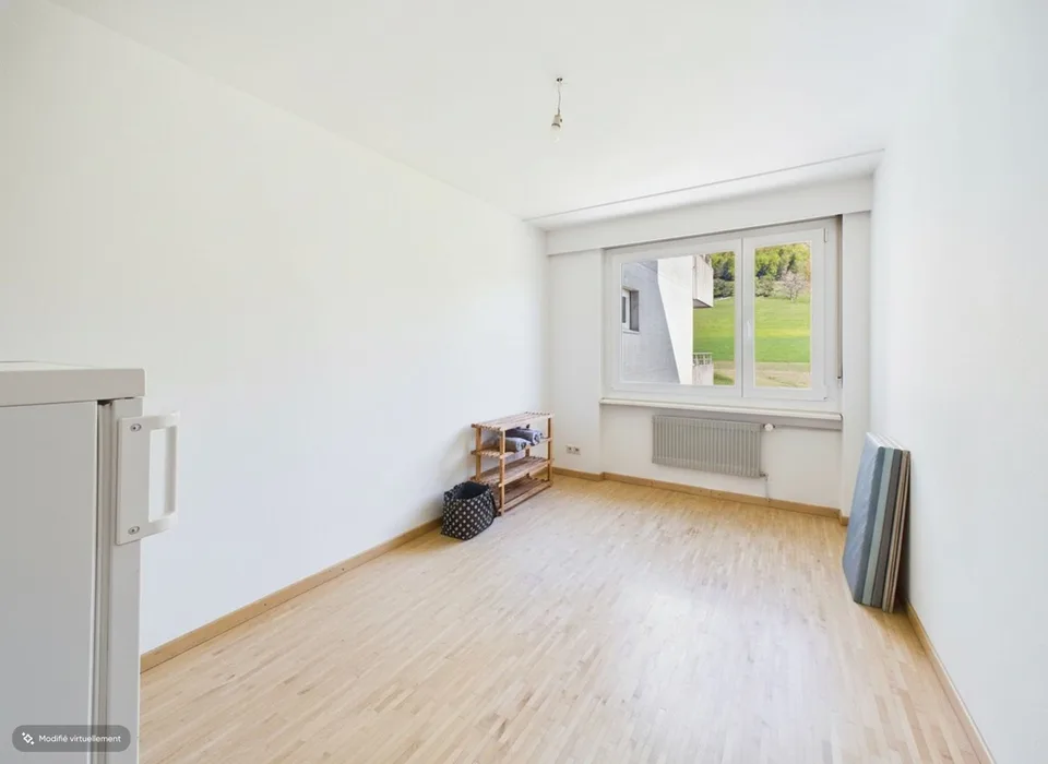 Wohnung mit 4.5 Zimmern im 9. Stock