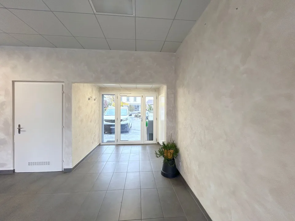 Gewerbe- / Bürofläche in Derendingen zu vermieten