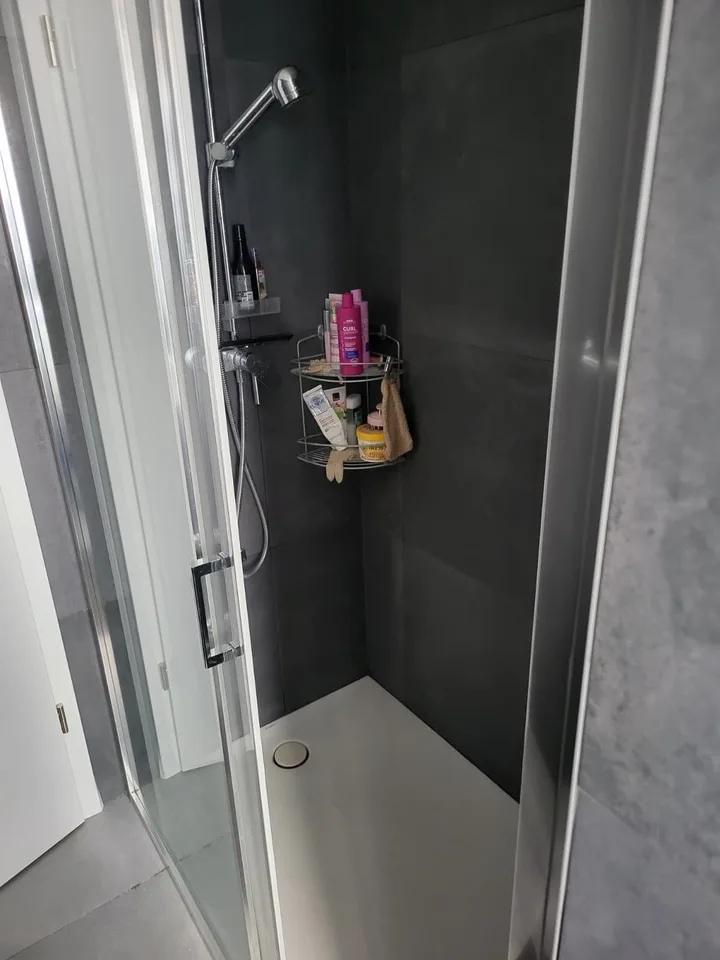 Schönes Apartment mit 4.5 Zimmern und privater Terrasse – Foto 8 von 9