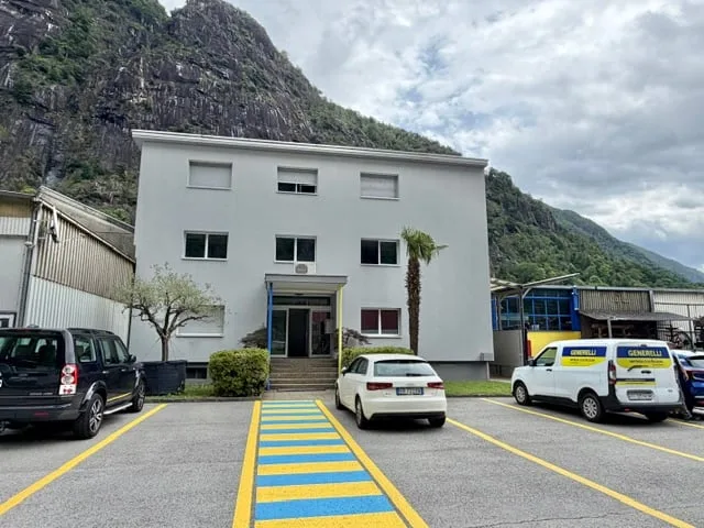 Ufficio al 1° piano in affitto nella Zona Industriale di Avegno Gordevio
