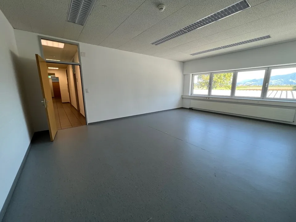 Office 60m2 with 2 separate rooms