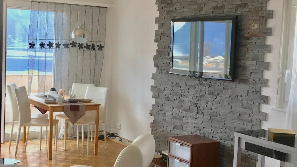 AVEC UNE VUE EXCEPTIONNELLE