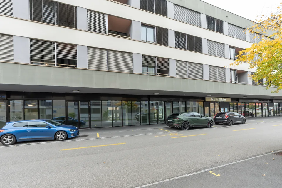 103m2 bis 230m2 Gewerbe-/Bürofläche direkt am Bahnhof zu vermieten