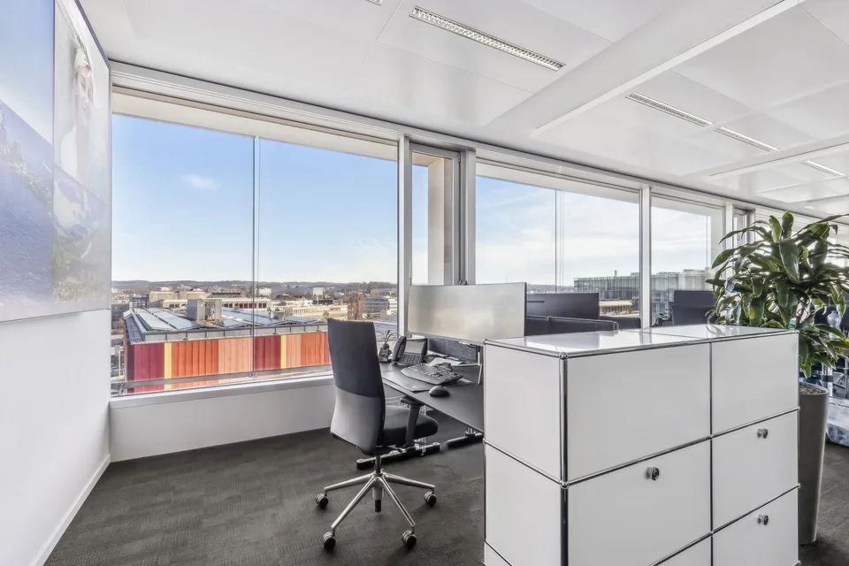 Spazio esclusivo per uffici con vista panoramica su Glattbrugg
