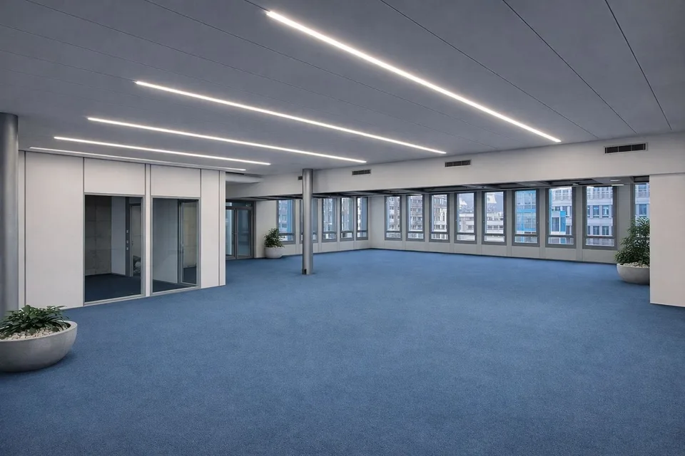 220 m² Open Space con 3 uffici individuali!