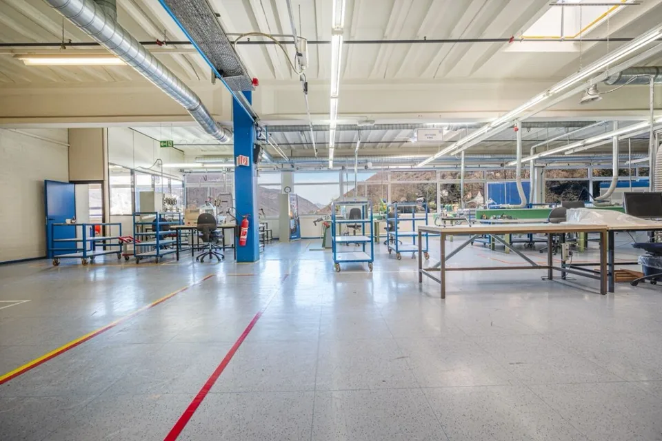 Ampio spazio commerciale modulabile e frazionabile