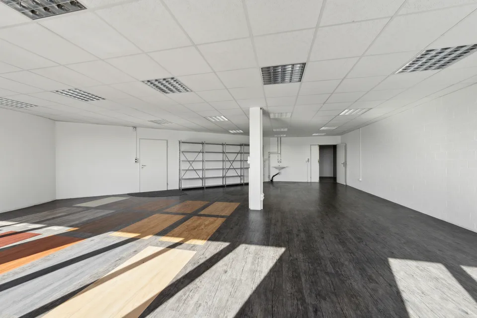 Helle Bürofläche in Zuzwil zu vermieten!