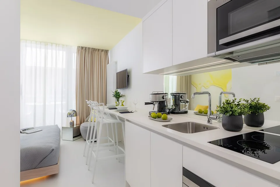 Studio Mini, Kitchenette - Appartement meublé avec ménage hebdomadaire inclus – photo 9 sur 13