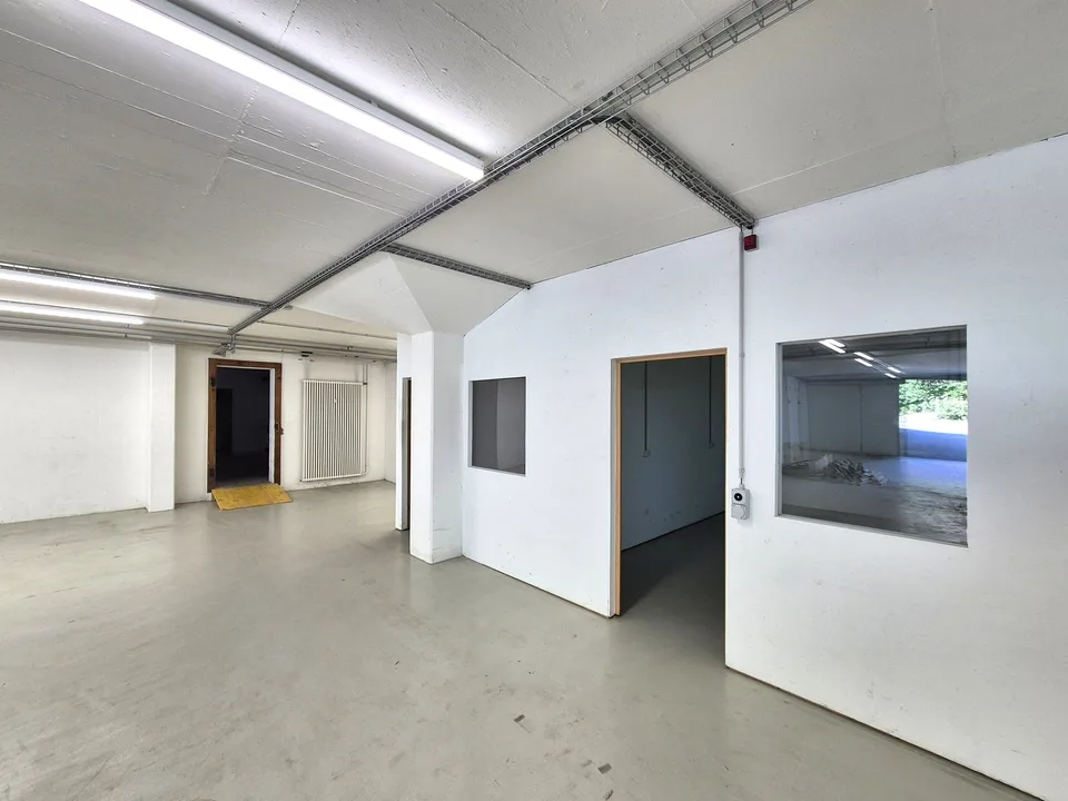 266 m² di spazio commerciale nel seminterrato sulla Bahnhofstrasse a Mellingen