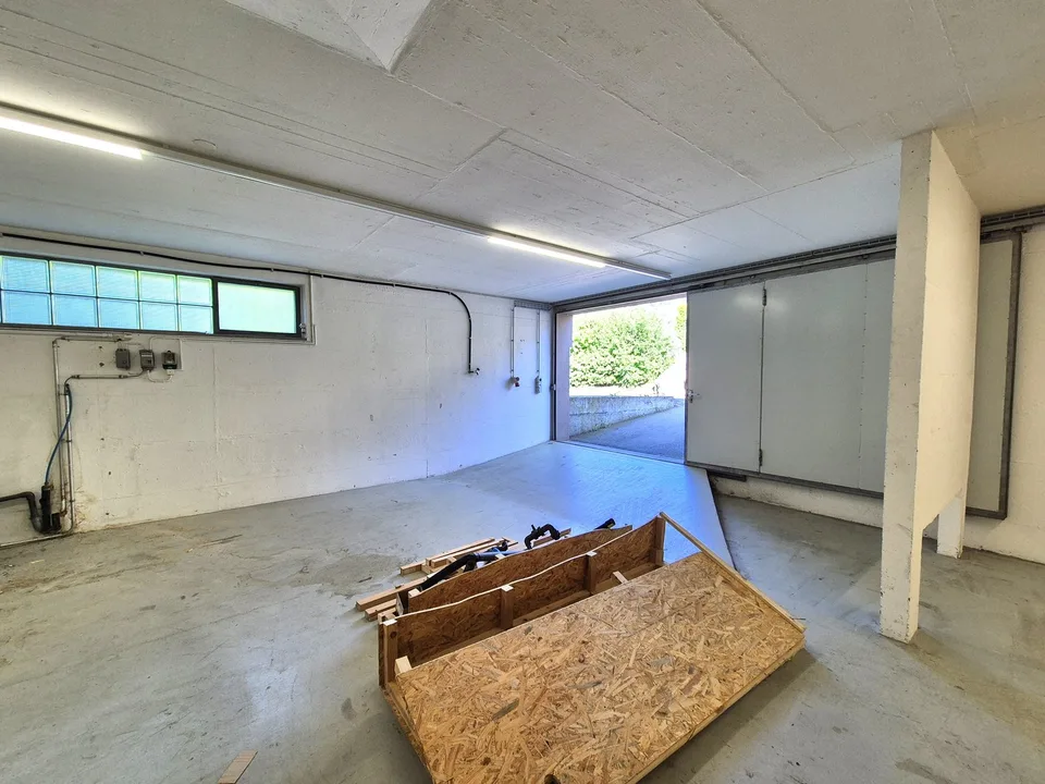 266 m² di spazio commerciale nel seminterrato sulla Bahnhofstrasse a Mellingen