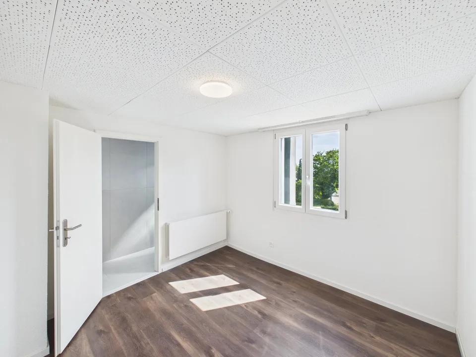 Charmante 3.5-Zimmer-Dachwohnung in Romanshorn – sofort verfügbar! – Foto 11 von 17