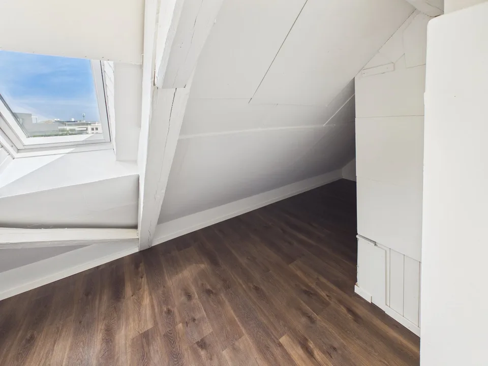 Charmante 3.5-Zimmer-Dachwohnung in Romanshorn – sofort verfügbar! – Foto 15 von 17