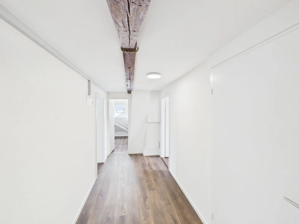 Charmante 3.5-Zimmer-Dachwohnung in Romanshorn – sofort verfügbar! – Foto 7 von 17