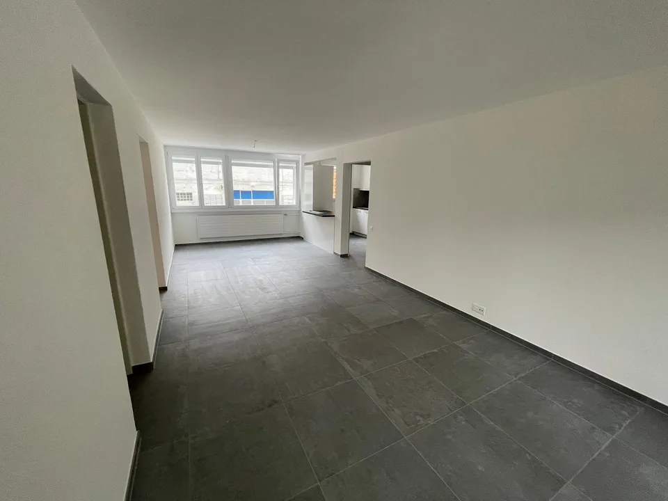 In affitto: appartamento di 3.5 locali con balcone - Tivoli 52