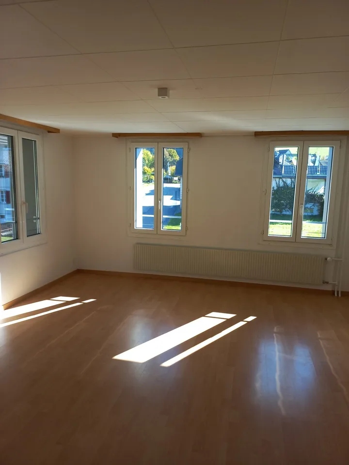 Charmante 6-Zimmer-Maisonette-Wohnung in historischem Gebäude – Foto 8 von 9